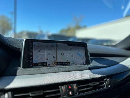 Black Sapphire Metallic 2018 BMW X6 sDrive35i