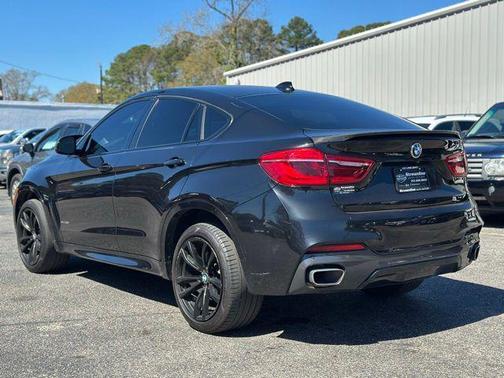 Black Sapphire Metallic 2018 BMW X6 sDrive35i