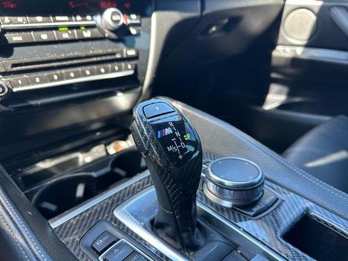 Black Sapphire Metallic 2018 BMW X6 sDrive35i