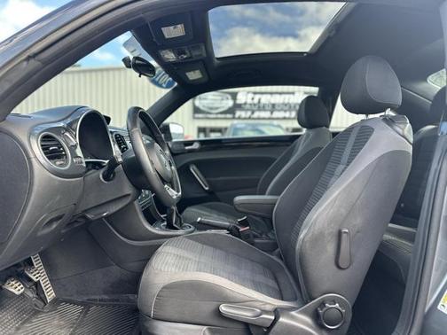 2013 Volkswagen Beetle 2.0T Turbo