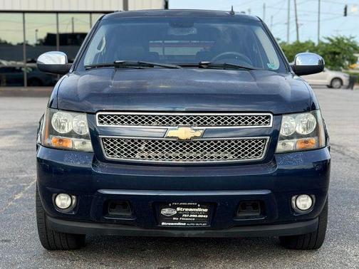 Dark Blue Metallic 2008 Chevrolet Suburban 1500 LTZ