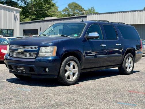 Dark Blue Metallic 2008 Chevrolet Suburban 1500 LTZ