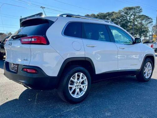 2015 Jeep Cherokee Sport