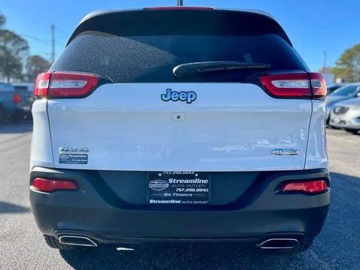 2015 Jeep Cherokee Sport