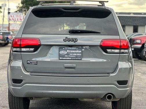 Sting-Gray Clearcoat 2020 Jeep Grand Cherokee Altitude