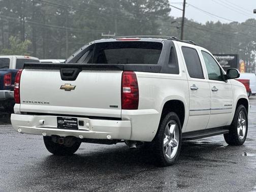 2011 Chevrolet Avalanche 1500 LTZ