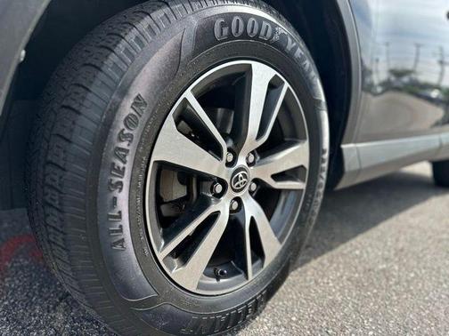 Magnetic Gray Metallic 2017 Toyota RAV4 XLE
