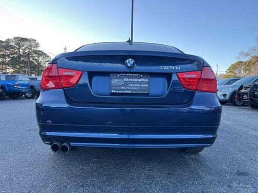 2011 BMW 328 328i