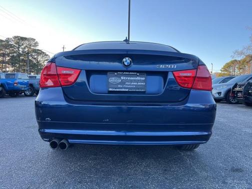 2011 BMW 328 328i
