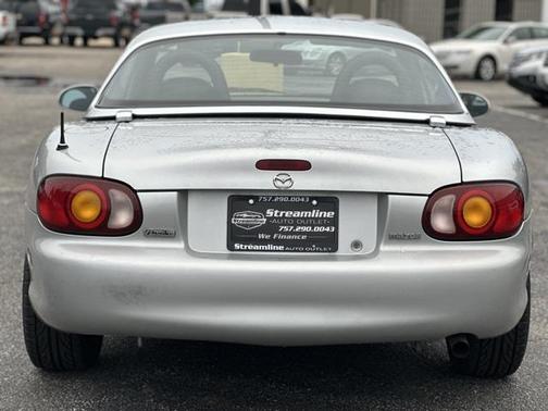 1999 Mazda MX-5 Miata Base
