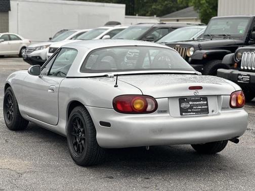 1999 Mazda MX-5 Miata Base