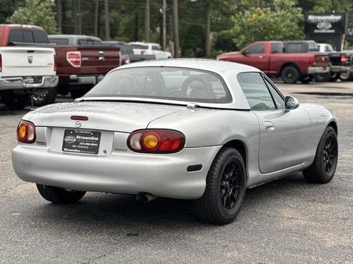 1999 Mazda MX-5 Miata Base