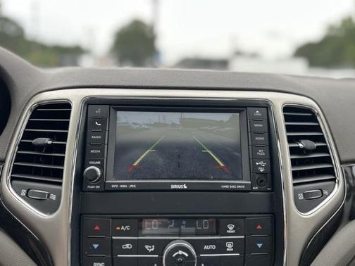 2011 Jeep Grand Cherokee Laredo