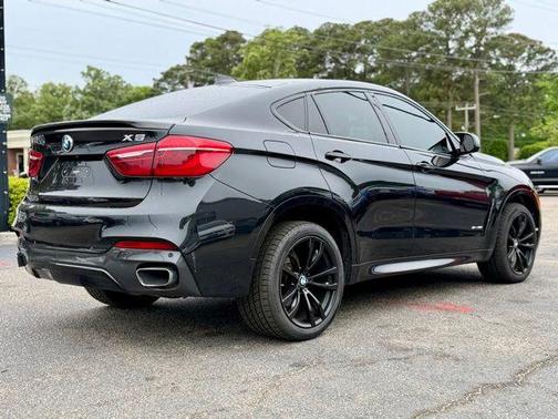 Black Sapphire Metallic 2018 BMW X6 sDrive35i