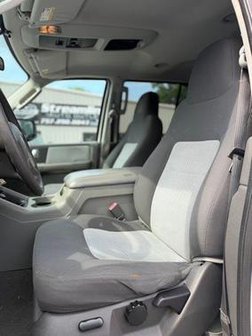 Oxford White Clearcoat 2005 Ford Expedition XLT