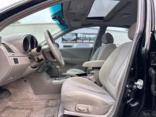2004 Nissan Altima 3.5 SE