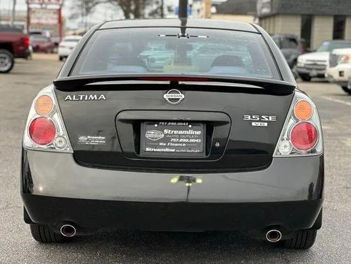 2004 Nissan Altima 3.5 SE