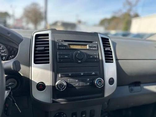 2010 Nissan Frontier SE