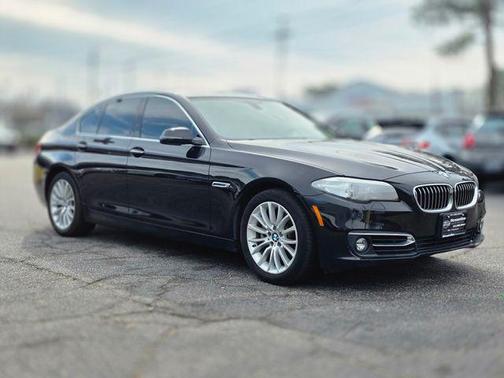 Black Sapphire Metallic 2015 BMW 528 528i