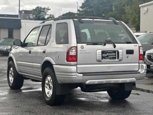 2002 Isuzu Rodeo S