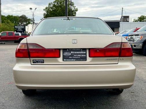 Naples Gold Metallic 2000 Honda Accord 2.3 LX