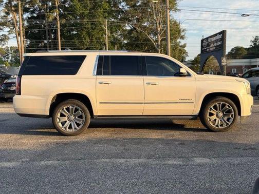 White Diamond Clearcoat 2015 GMC Yukon XL 1500 Denali