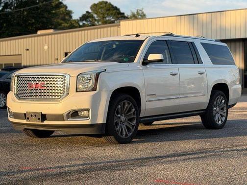 White Diamond Clearcoat 2015 GMC Yukon XL 1500 Denali