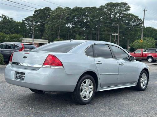 Silver Ice Metallic 2011 Chevrolet Impala LT