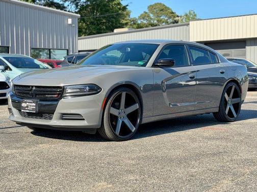 Destroyer Gray Clearcoat 2017 Dodge Charger SE