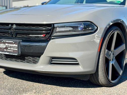 Destroyer Gray Clearcoat 2017 Dodge Charger SE