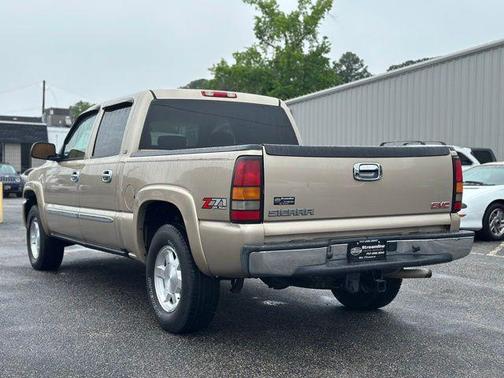 Sand Beige Metallic 2006 GMC Sierra 1500 SLT Crew Cab
