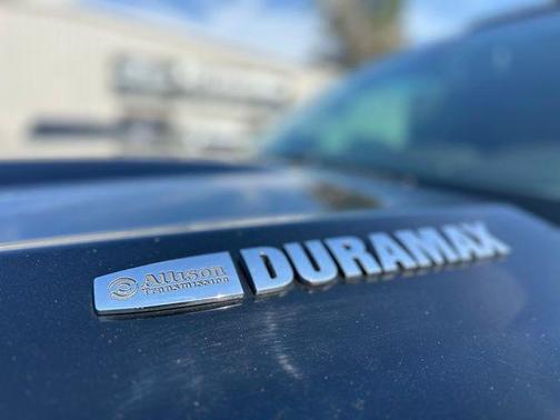 Black 2018 Chevrolet Silverado 2500 High Country