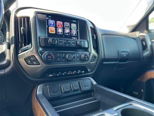 Black 2018 Chevrolet Silverado 2500 High Country