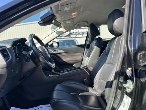 2018 Mazda Mazda3 Touring