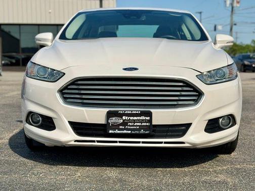 White Platinum Tri-Coat Metallic 2013 Ford Fusion Titanium