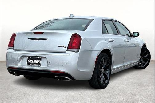2023 Chrysler 300 S