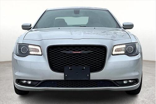 2023 Chrysler 300 S