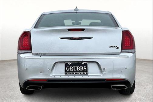 2023 Chrysler 300 S