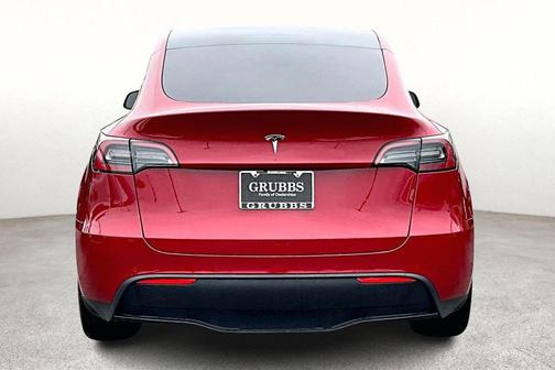 2022 Tesla Model Y Long Range Dual Motor All-Wheel Drive