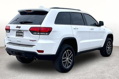 Bright White Clearcoat 2017 Jeep Grand Cherokee Trailhawk