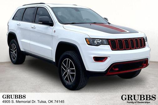 Bright White Clearcoat 2017 Jeep Grand Cherokee Trailhawk