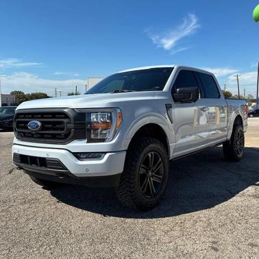 Space White Metallic 2022 Ford F-150 XLT