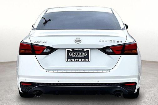 Pearl White Tricoat 2021 Nissan Altima SR FWD