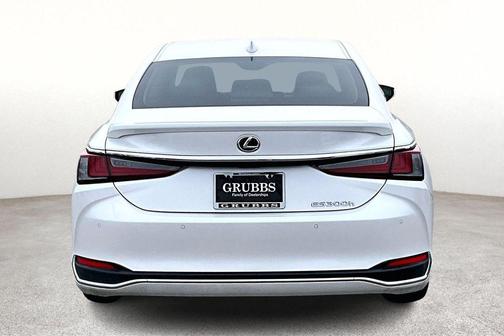 2024 Lexus ES 300h Base