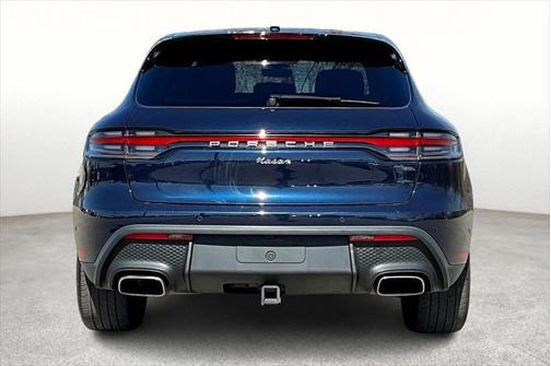 2022 Porsche Macan Base