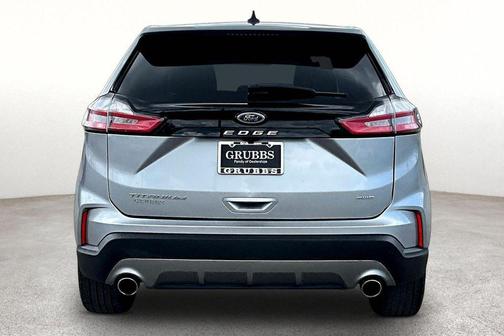 ICONIC SILVER 2024 Ford Edge Titanium