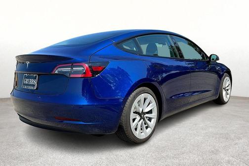 2022 Tesla Model 3 Standard Range