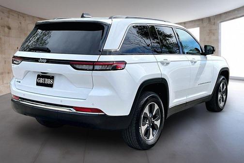 Bright White Clearcoat 2025 Jeep Grand Cherokee 4xe Base