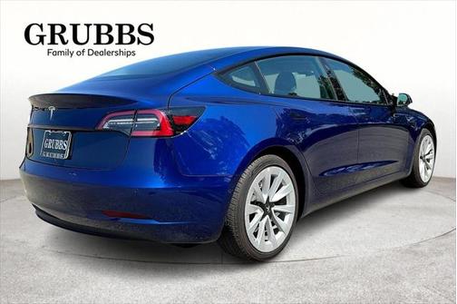 2022 Tesla Model 3 Standard Range
