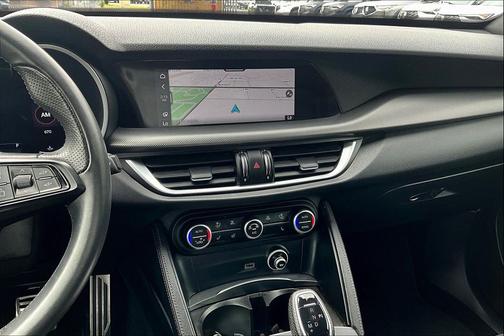2024 Alfa Romeo Stelvio Ti
